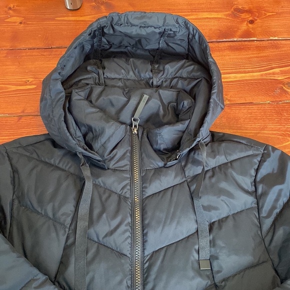 Lole - women’s lightweight Primaloft Parka - black. L - Picture 5 of 10